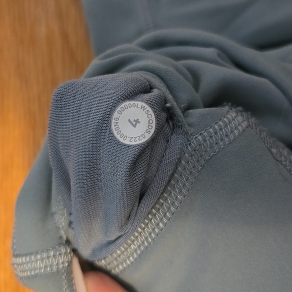 Lululemon Wunder Under Leggings - Picture 2 of 4